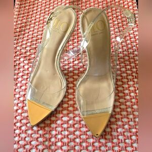 JLO Gold Heels Size 7